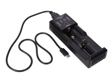 INTELLIGENTE LADER VOOR NiMH/NiCd/LI-ION/Li-FePo4 BATTERIJEN (VLE9)
