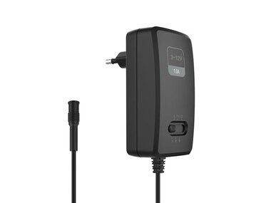 Compacte schakelende voeding met selecteerbare uitgang - 100 - 240 V - 3 tot 12 VDC - 2,5 A + 6 tips (PSS6EMV25)